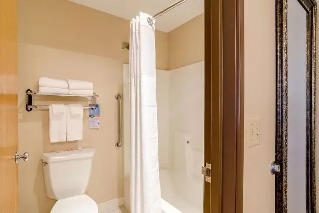 Standard Oda, 2 Büyük (Queen) Boy Yatak, Sigara İçilmez