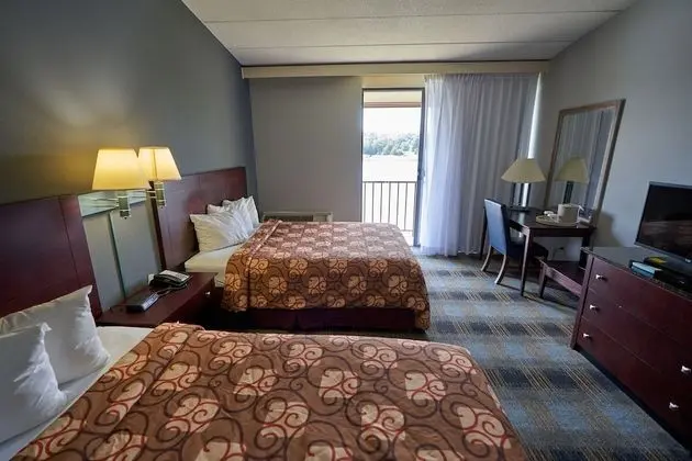 Courtyard Room, 2 Queen Beds with River-view, Non-Smoking