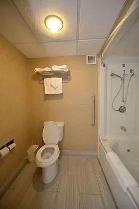 River-view Room, 2 Queen Beds with Jetted tub and Balcony, Non-Smoking