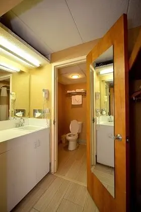 River-view Room, 2 Queen Beds with Jetted tub and Balcony, Non-Smoking