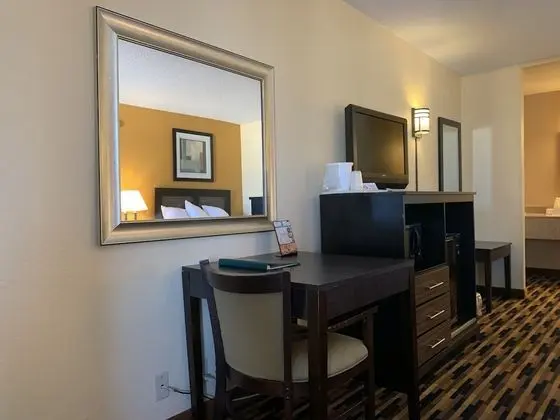 Oda, 1 Çift Kişilik Yatak, Engellilere Uygun, Sigara İçilmez