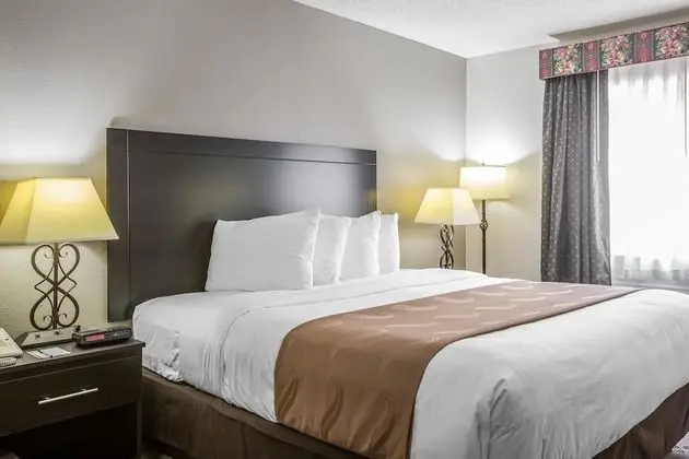 Standard Oda, 1 En Büyük (King) Boy Yatak ve Çekyat, Sigara İçilmez (1 Person Sofa Bed)
