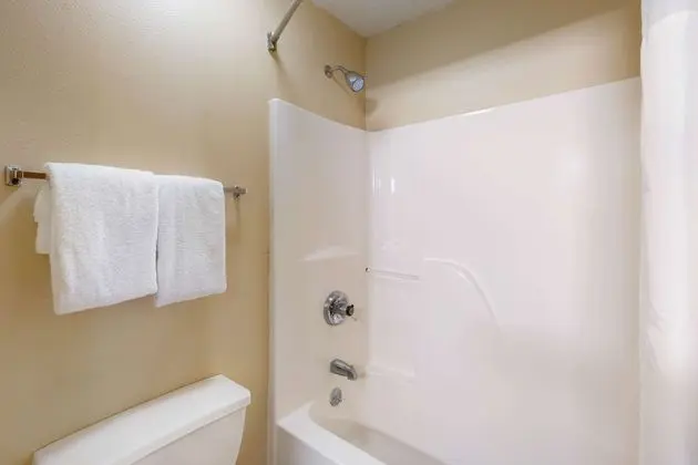 Süit, 1 En Büyük (King) Boy Yatak, Sigara İçilmez