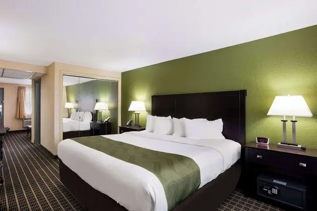 Süit, 1 En Büyük (King) Boy Yatak ve Çekyat, Sigara İçilmez