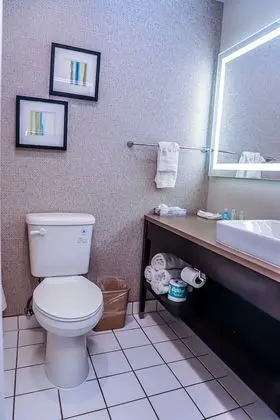 Süit, 1 En Büyük (King) Boy Yatak ve Çekyat, Sigara İçilmez, Balkon