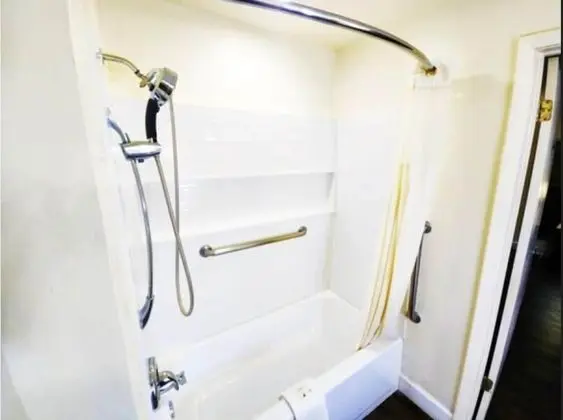 Oda, 2 Çift Kişilik Yatak, Engellilere Uygun, Sigara İçilmez (Mobility, Roll-In Shower)