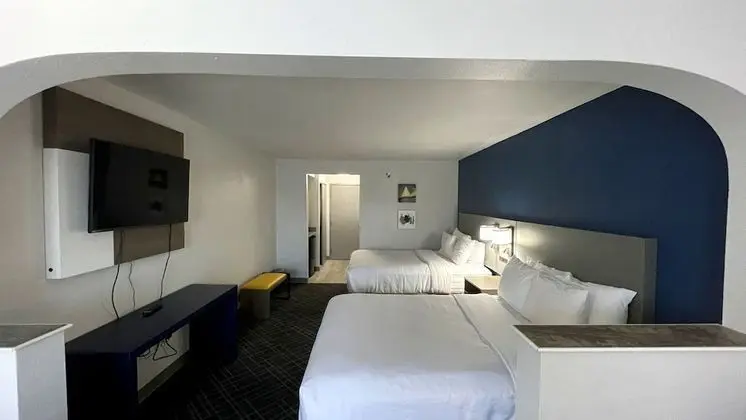 Süit, 2 Büyük (Queen) Boy Yatak, Sigara İçilmez