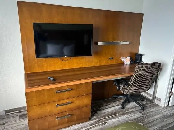 Standard Oda, 1 En Büyük (King) Boy Yatak, Sigara İçilmez