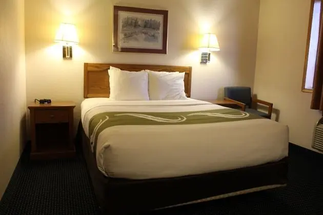 Standard Oda, 1 Büyük (Queen) Boy Yatak, Sigara İçilmez