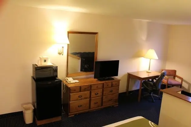 Süit, 1 Büyük (Queen) Boy Yatak, Engellilere Uygun, Sigara İçilmez