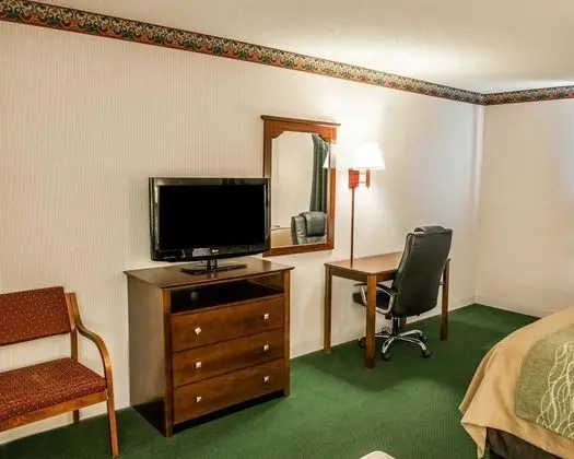 Süit, 1 En Büyük (King) Boy Yatak ve Çekyat, Sigara İçilmez, Sıcak Su Küveti (1 Person Sofa Bed)