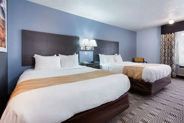 Standard 2 Queens Non Smoking