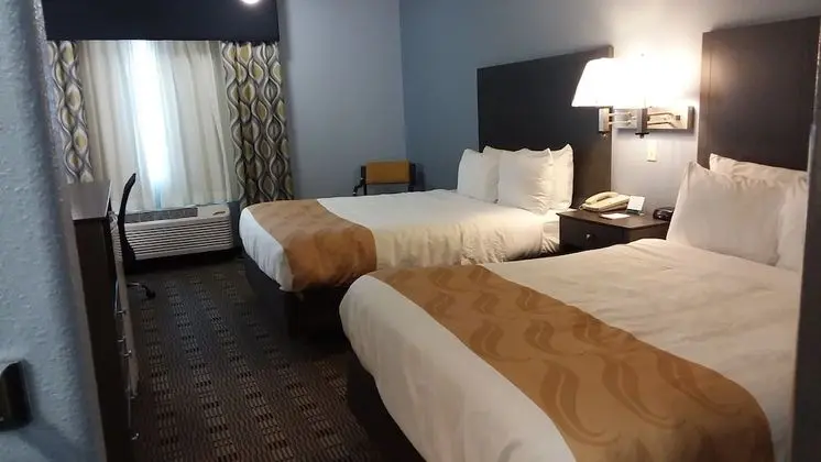 Standard 2 Queens Non Smoking