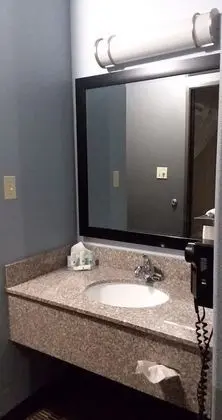 Standard 2 Queens Non Smoking