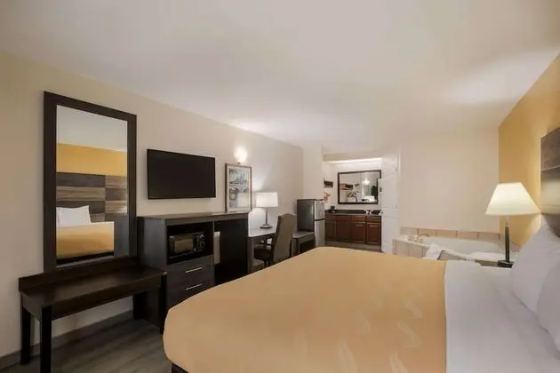 Süit, 1 En Büyük (King) Boy Yatak, Sigara İçilmez