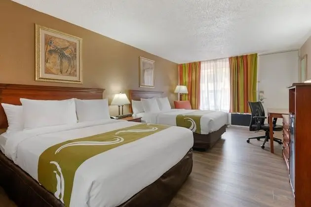 Oda, 2 Büyük (Queen) Boy Yatak, Sigara İçilmez (Pet Friendly)
