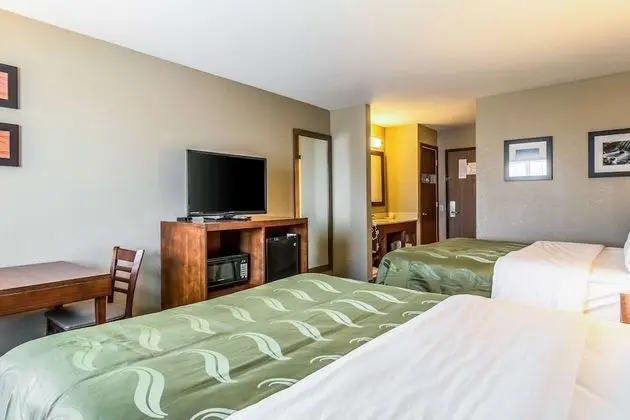 Oda, 2 Büyük (Queen) Boy Yatak, Sigara İçilmez (Pet Friendly)