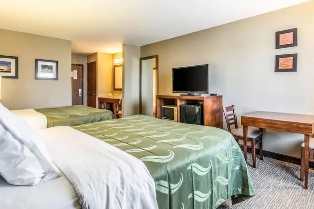 Oda, 2 Büyük (Queen) Boy Yatak, Sigara İçilmez (Pet Friendly)