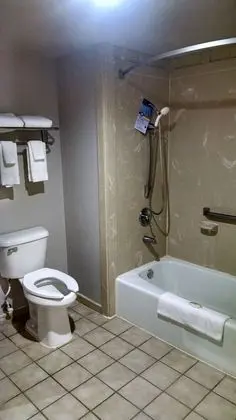 Standard Oda, 2 Büyük (Queen) Boy Yatak, Sigara İçilebilir