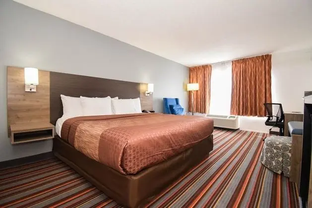 Oda, 1 En Büyük (King) Boy Yatak, Engellilere Uygun, Sigara İçilmez