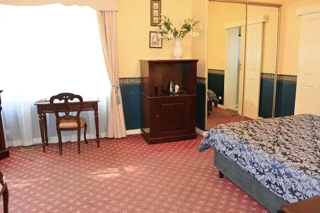Deluxe Oda, 1 Büyük (Queen) Boy Yatak