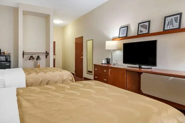 Oda, 2 Çift Kişilik Yatak, Engellilere Uygun, Sigara İçilmez