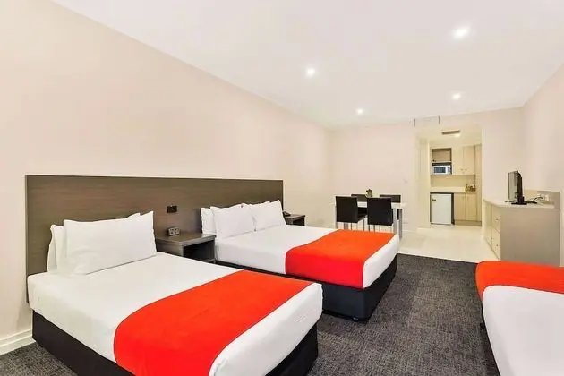 Deluxe Family Room