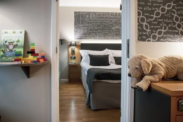 Family Oda, 1 Çift Kişilik Yatak ve Çekyat