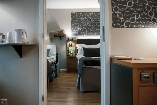 Family Oda, 1 Çift Kişilik Yatak ve Çekyat