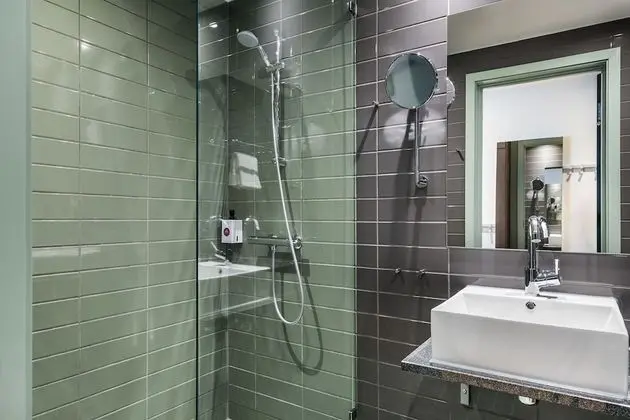 Standard Oda, 1 Çift Kişilik Yatak, Sigara İçilmez (Iron Ironing Board)