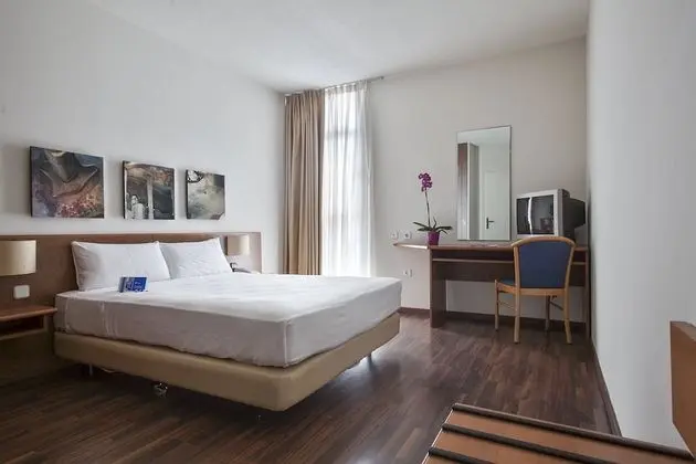 Tek Büyük Yataklı Oda