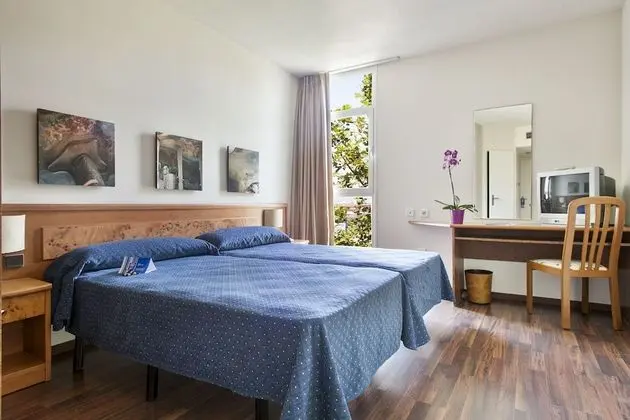 Üç Kişilik Oda (Child)