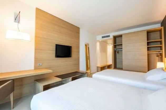 Standard Oda, 2 Büyük (Queen) Boy Yatak, Sigara İçilmez