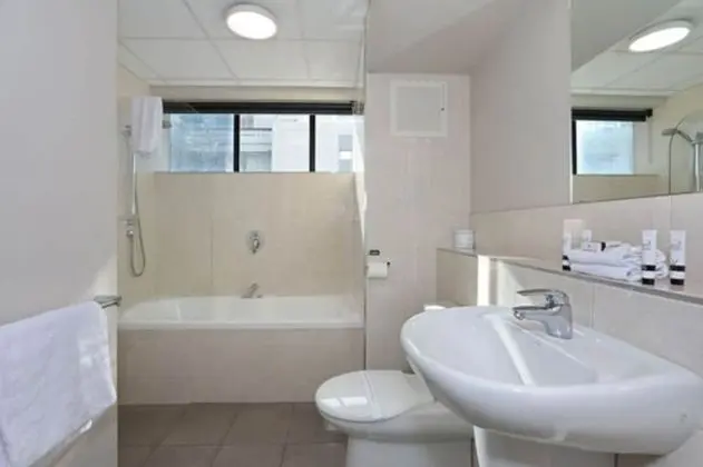Standard Oda, 2 Yatak Odası, Sigara İçilmez (2 Kings, 2 Bathrooms)