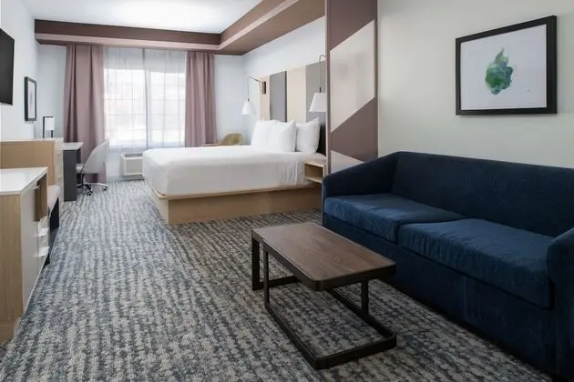 Standard Oda, 1 En Büyük (King) Boy Yatak ve Çekyat, Sigara İçilmez (with Sofabed)