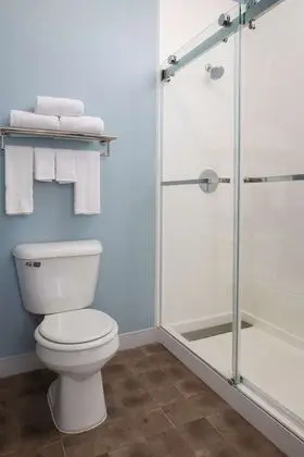 Standard Oda, 2 Büyük (Queen) Boy Yatak, Sigara İçilmez, Küçük Mutfak