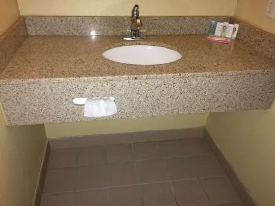 Süit, Birden Çok Yatak, Sigara İçilmez