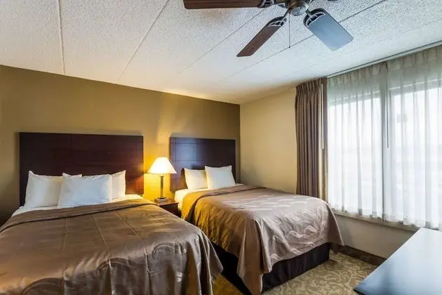 Süit, Sigara İçilmez (2 Double beds and 2 Person Sofa bed)