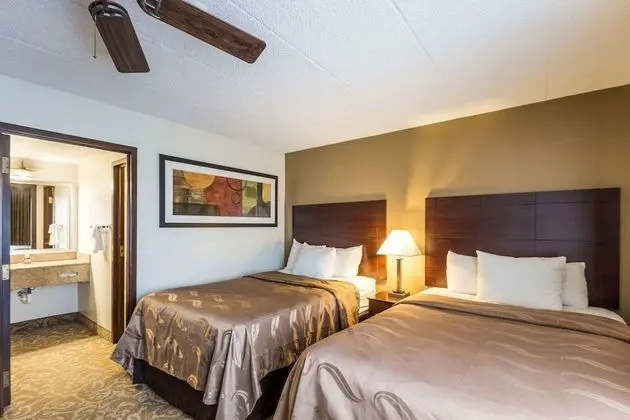 Süit, Sigara İçilmez (2 Double beds and 2 Person Sofa bed)
