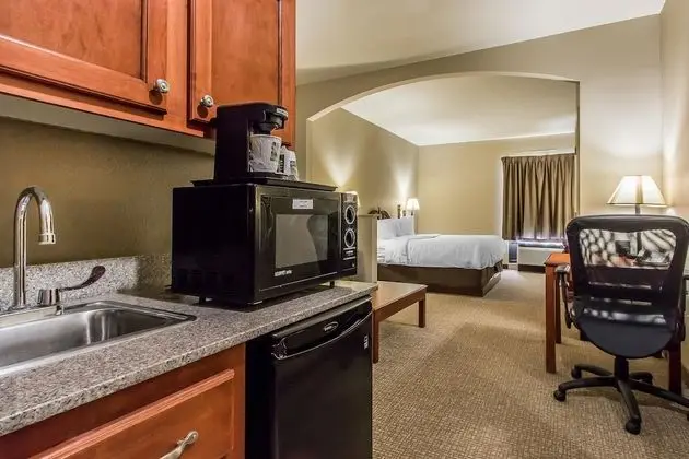 Süit, 1 En Büyük (King) Boy Yatak, Sigara İçilmez