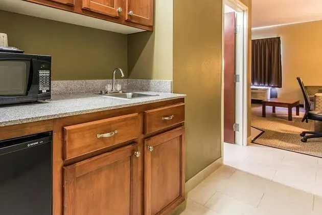 Süit, 2 Büyük (Queen) Boy Yatak, Sigara İçilmez