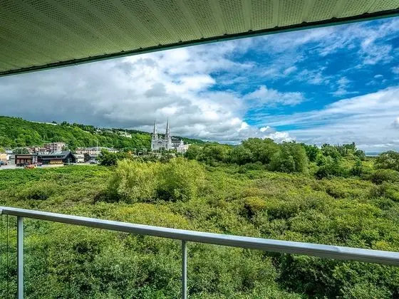 Süit, Sigara İçilmez, Balkon