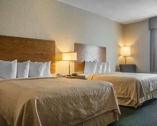 Large Room, 2 Queen Beds, Nonsmoking