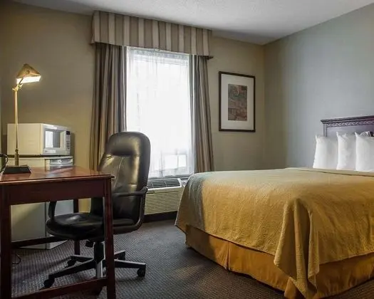 Large Room, 2 Queen Beds, Nonsmoking