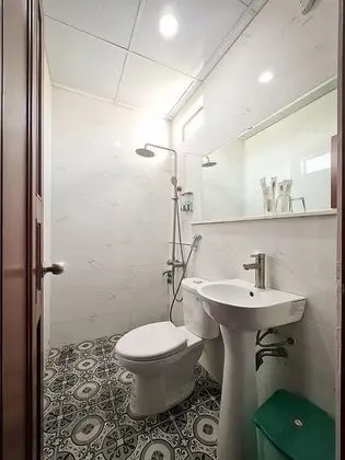 Standard Üç Kişilik Oda, Birden Çok Yatak, Sigara İçilmez, Bahçe Manzaralı