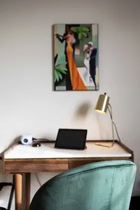 Deluxe Tek Büyük veya İki Ayrı Yataklı Oda, Özel Banyo, Kanal Manzaralı (Chambre 3)