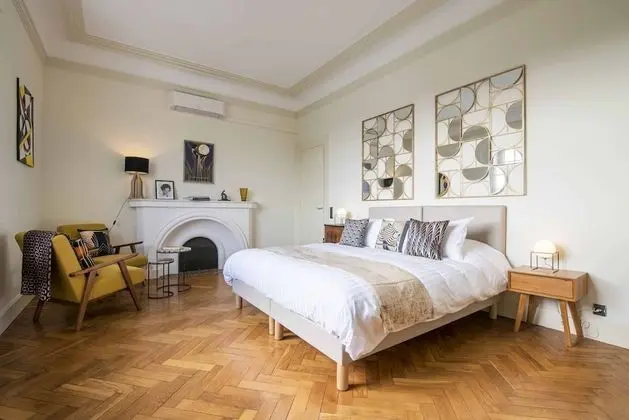Deluxe Tek Büyük veya İki Ayrı Yataklı Oda, Özel Banyo, Kanal Manzaralı (Chambre 3)