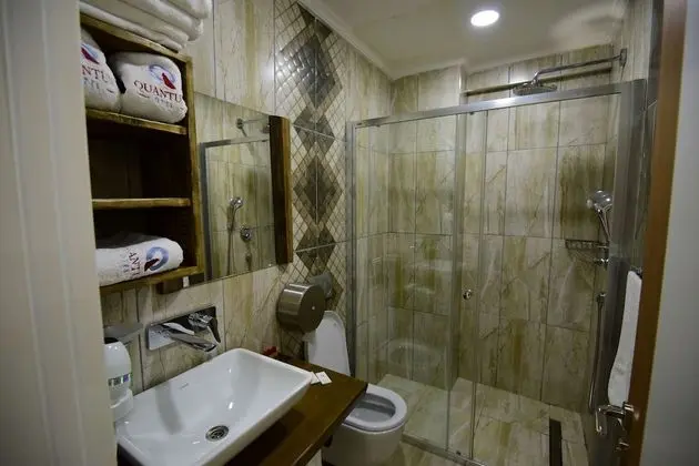 Deluxe Tek Büyük veya İki Ayrı Yataklı Oda