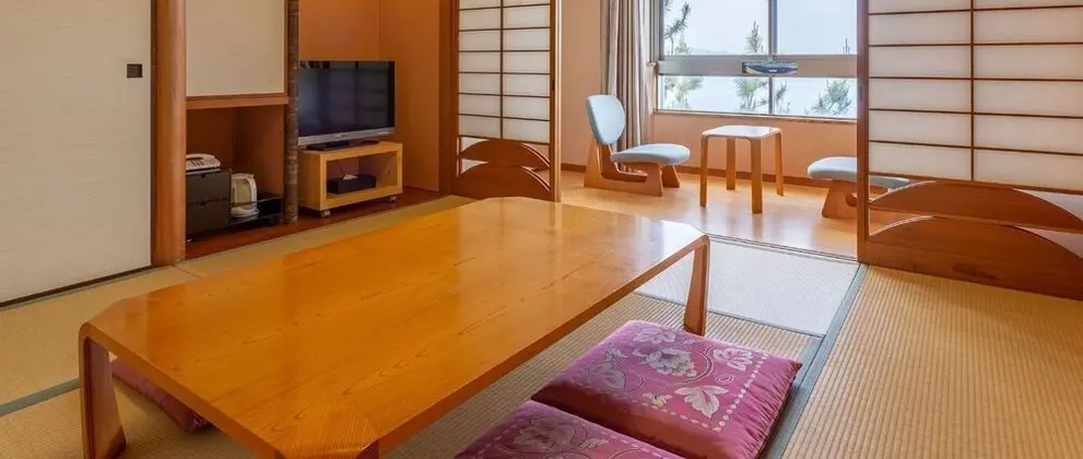 Traditional Oda, Sigara İçilmez, Ortak Banyo