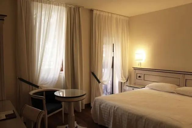 Deluxe Büyük Yataklı Tek Kişilik Oda